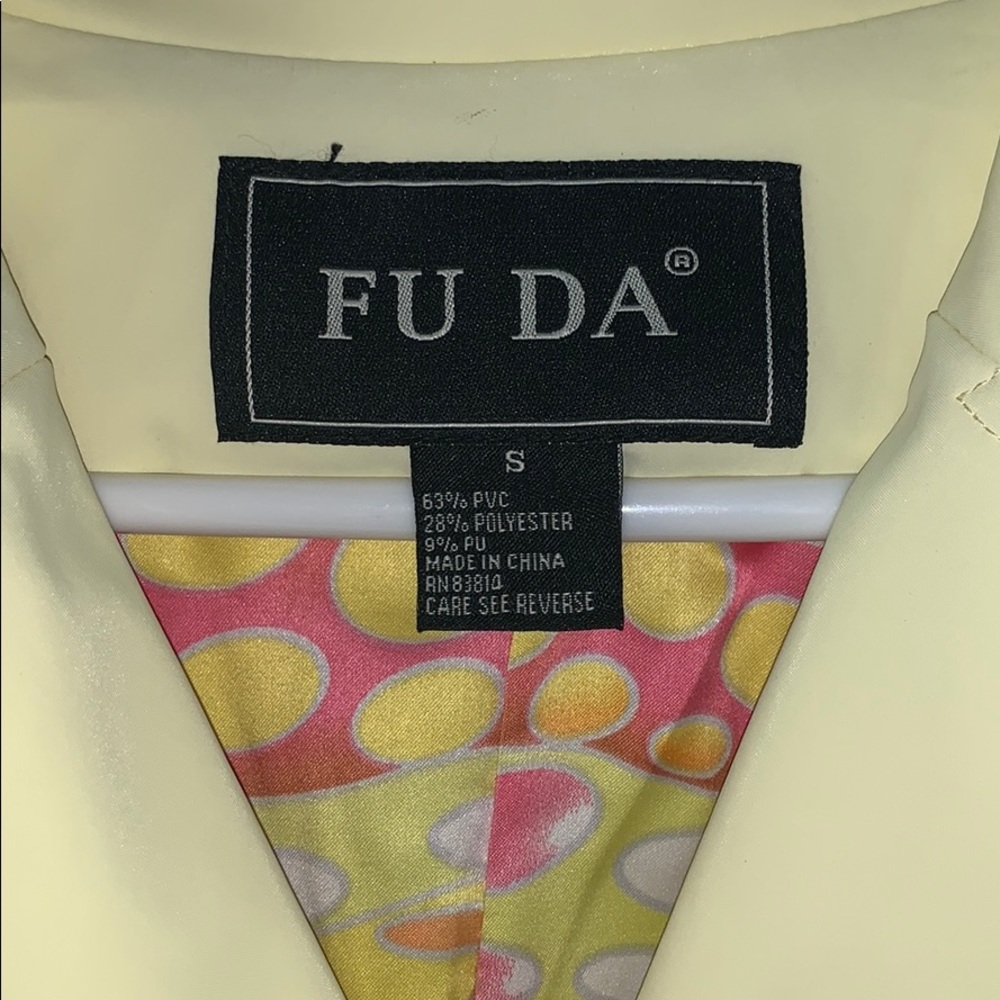 Fu Da Size S Raincoat View 2
